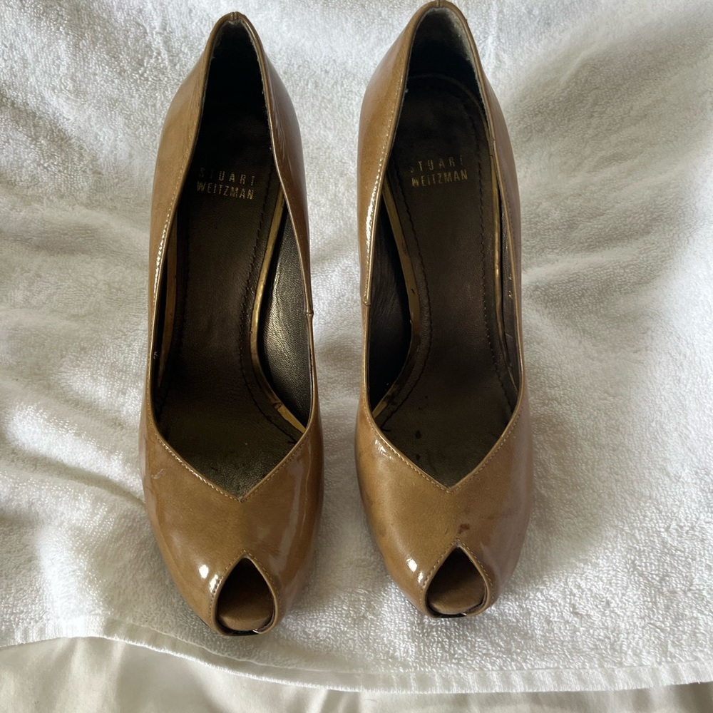 Stuart Weitzman Size 8.5 Heel. Tan Pattent Leathe… - image 7
